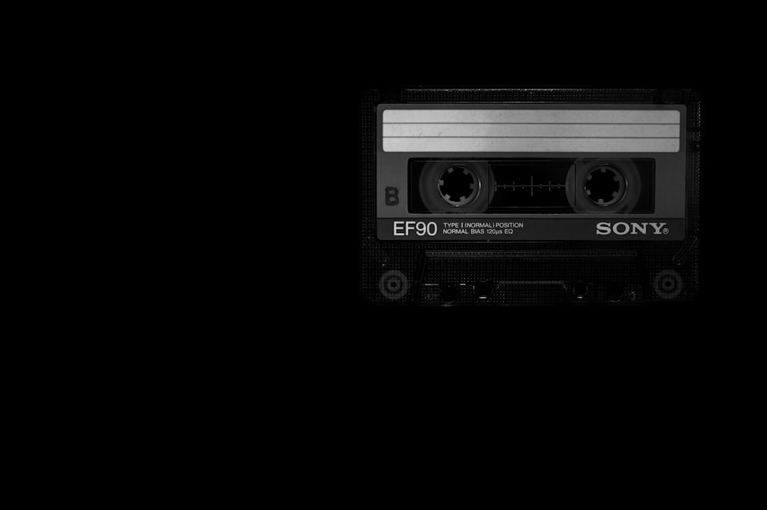 black-and-white-cassette-tape-rki8rzyeldm